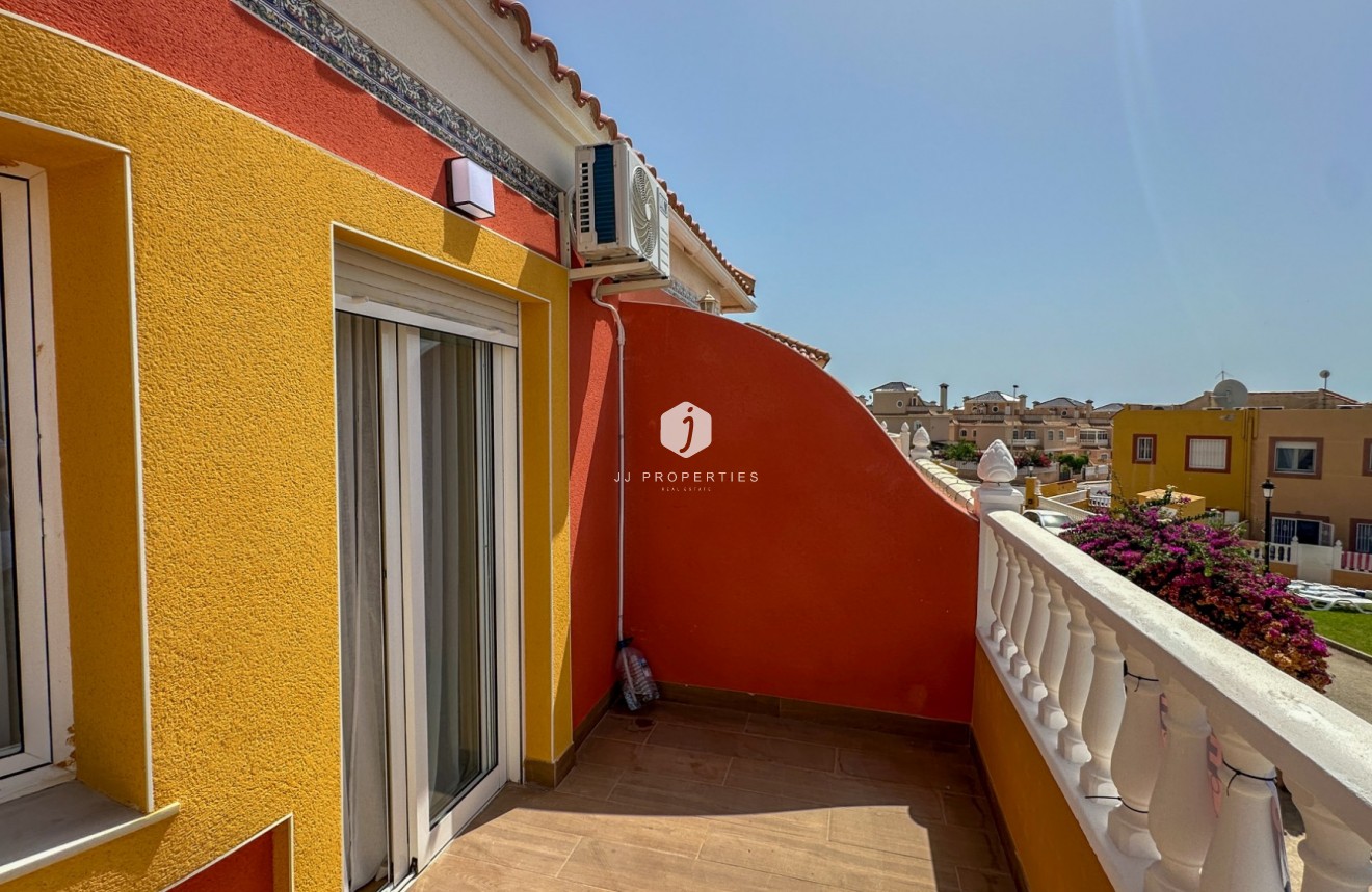 Tweedehands - Chalet -
Orihuela Costa - Costa Blanca