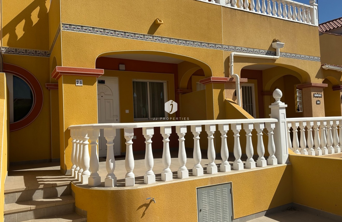 Tweedehands - Chalet -
Orihuela Costa - Costa Blanca