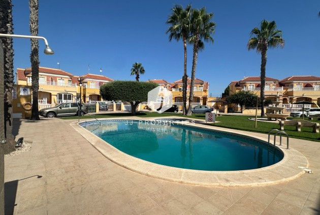 Tweedehands - Chalet -
Orihuela Costa - Costa Blanca
