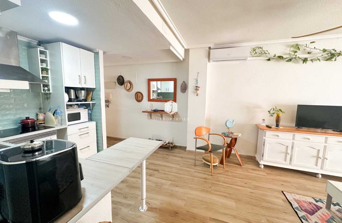Tweedehands - Appartement / flat -
Torrevieja - Costa Blanca
