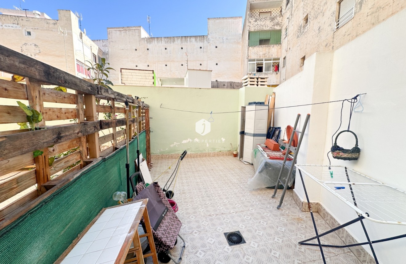 Tweedehands - Appartement / flat -
Torrevieja - Costa Blanca