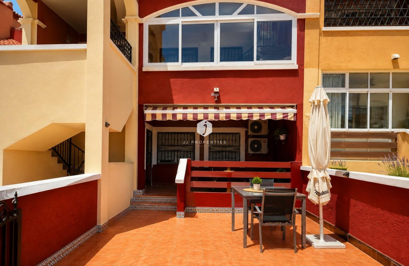 Aus zweiter Hand - Bungalow -
Orihuela Costa - Costa Blanca