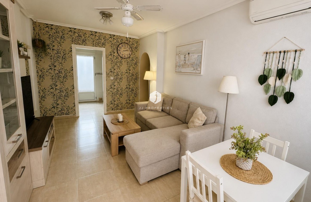 Aus zweiter Hand - Bungalow -
Orihuela Costa - Costa Blanca