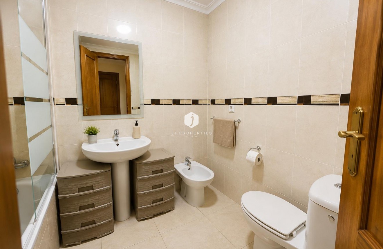 Aus zweiter Hand - Bungalow -
Orihuela Costa - Costa Blanca