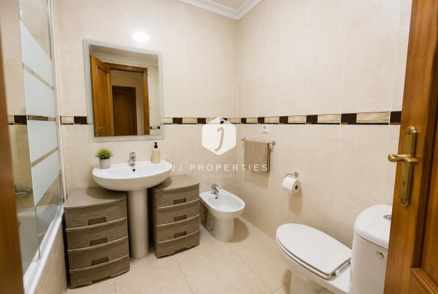 Aus zweiter Hand - Bungalow -
Orihuela Costa - Costa Blanca