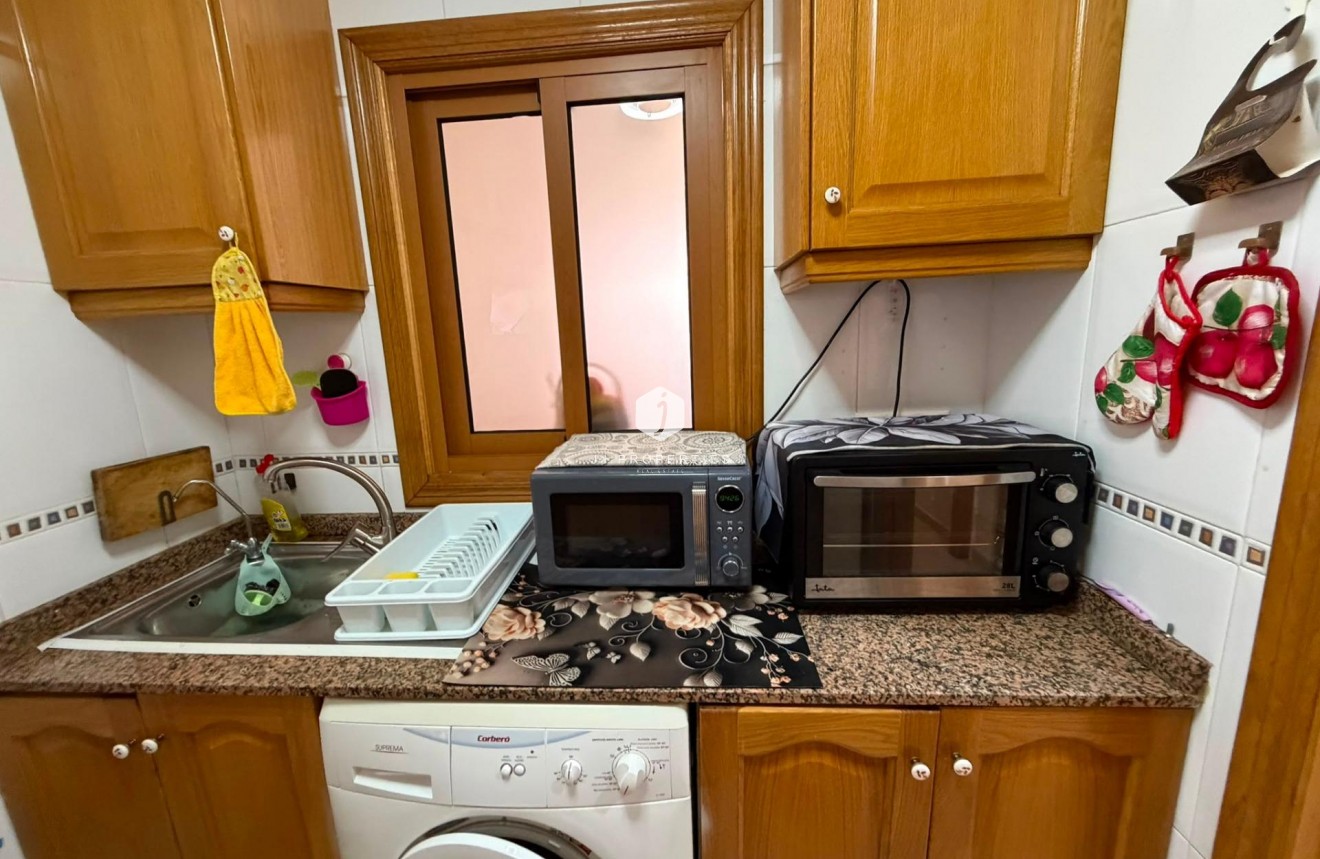 Tweedehands - Appartement / flat -
Torrevieja - Estacion de autobuses