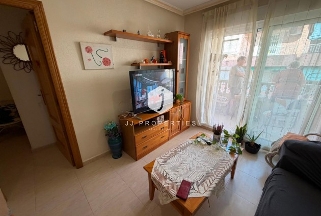 Tweedehands - Appartement / flat -
Torrevieja - Estacion de autobuses