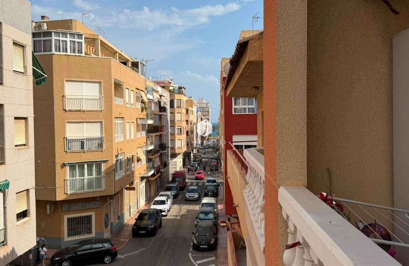 Tweedehands - Appartement / flat -
Torrevieja - Estacion de autobuses