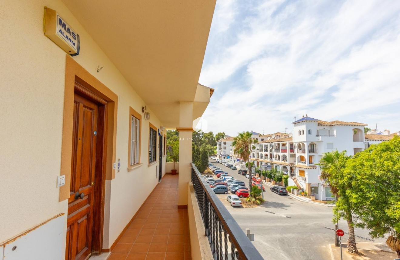Segunda mano - Apartamento / piso -
Orihuela Costa - Villamartín