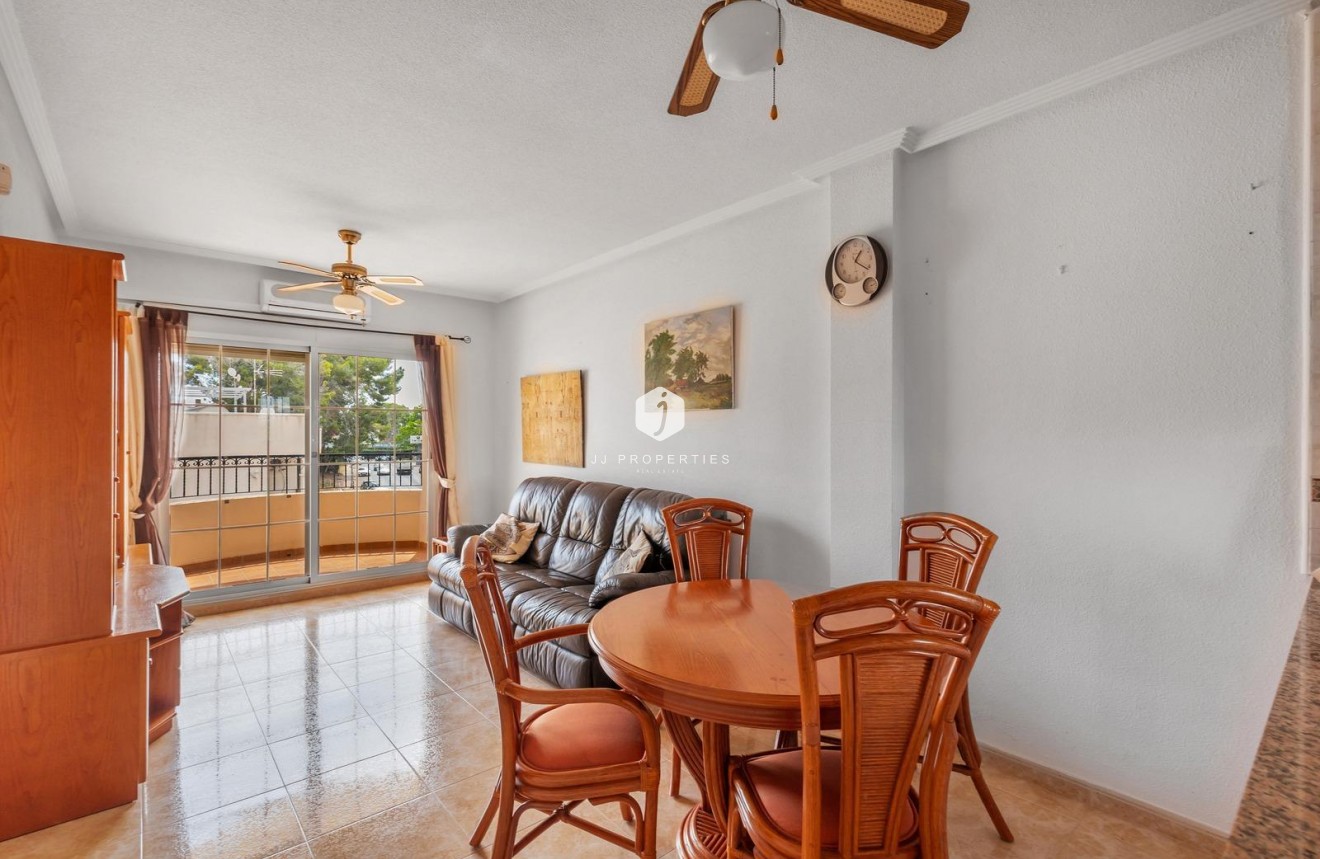 Segunda mano - Apartamento / piso -
Orihuela Costa - Villamartín