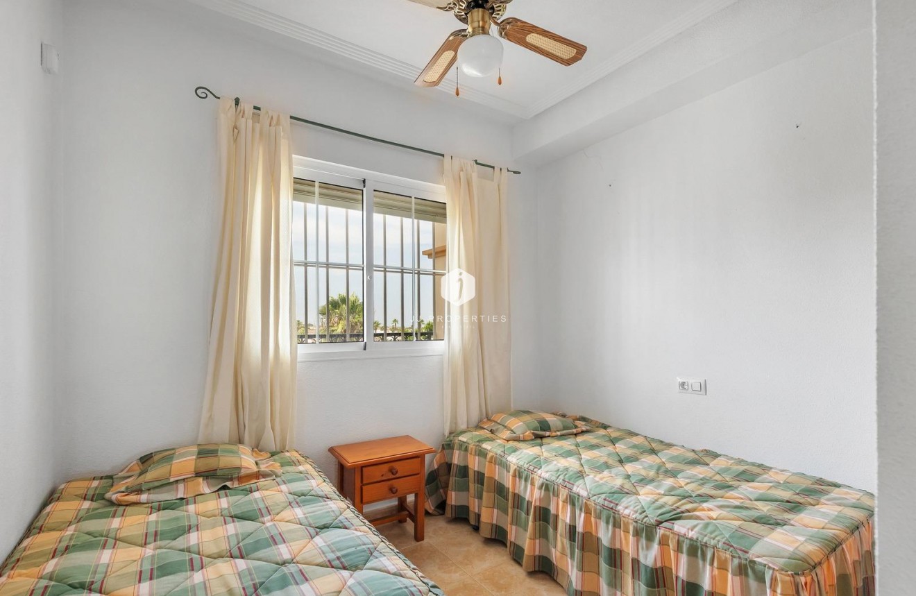 Segunda mano - Apartamento / piso -
Orihuela Costa - Villamartín