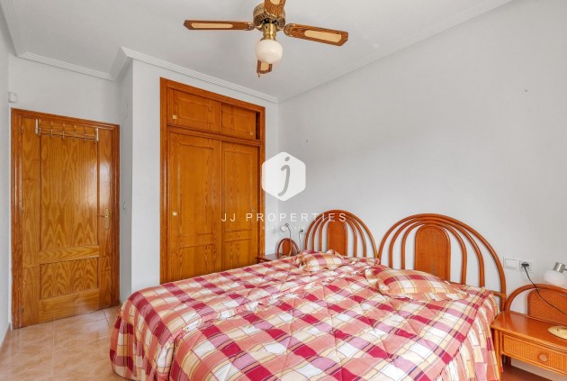 Segunda mano - Apartamento / piso -
Orihuela Costa - Villamartín