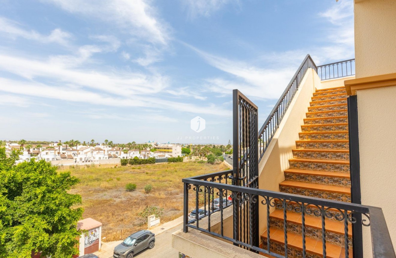 Segunda mano - Apartamento / piso -
Orihuela Costa - Villamartín