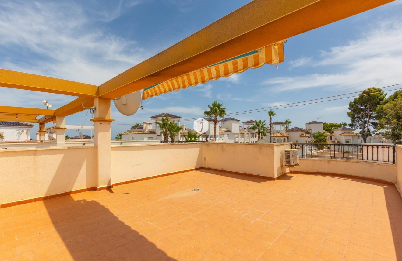 Segunda mano - Apartamento / piso -
Orihuela Costa - Villamartín
