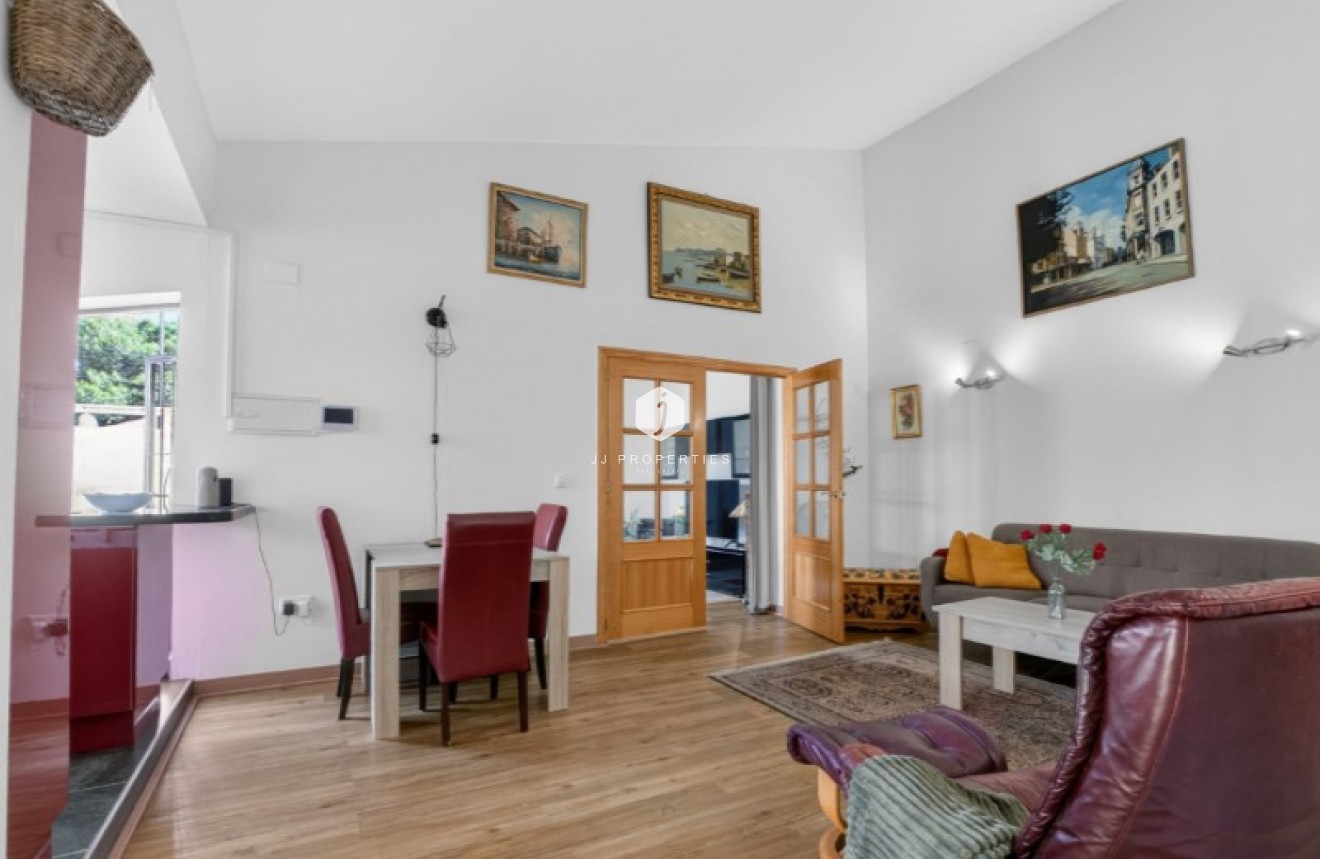 D'occasion - Villa -
Torrevieja - Costa Blanca