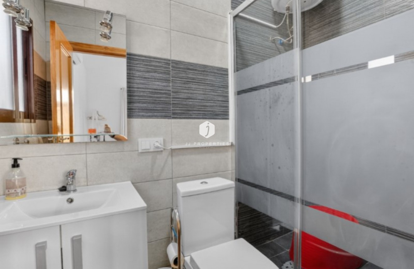 D'occasion - Villa -
Torrevieja - Costa Blanca