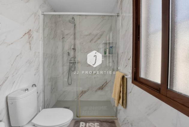 D'occasion - Villa -
Torrevieja - Costa Blanca