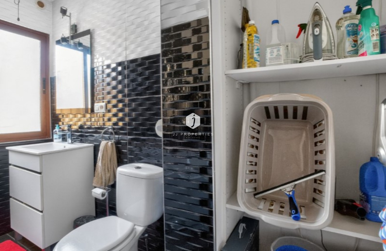 D'occasion - Villa -
Torrevieja - Costa Blanca