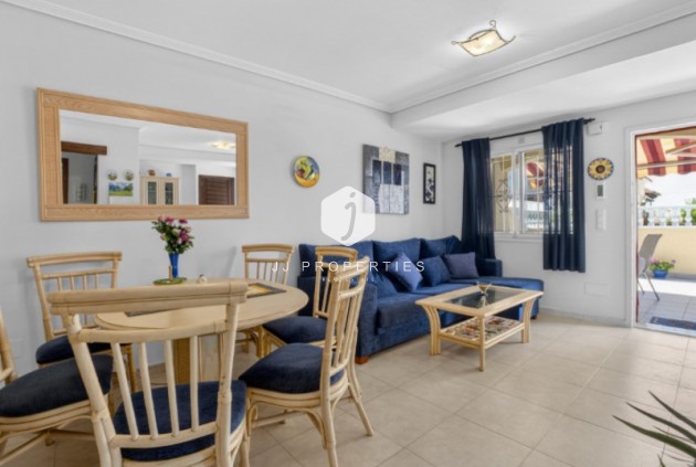 Z drugiej ręki - Szalet -
Torrevieja - Costa Blanca