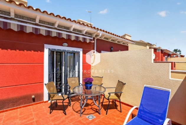 Z drugiej ręki - Szalet -
Torrevieja - Costa Blanca
