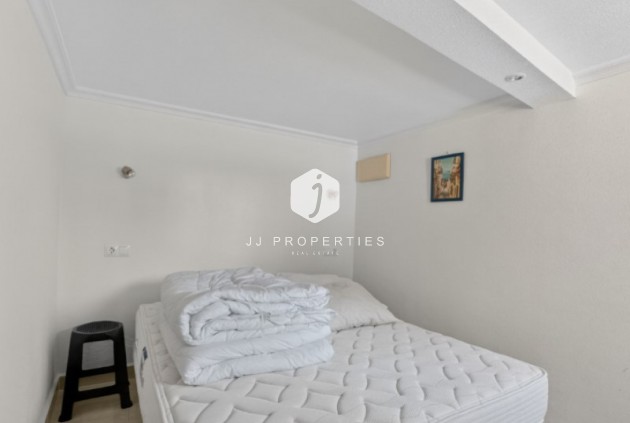 Z drugiej ręki - Szalet -
Torrevieja - Costa Blanca