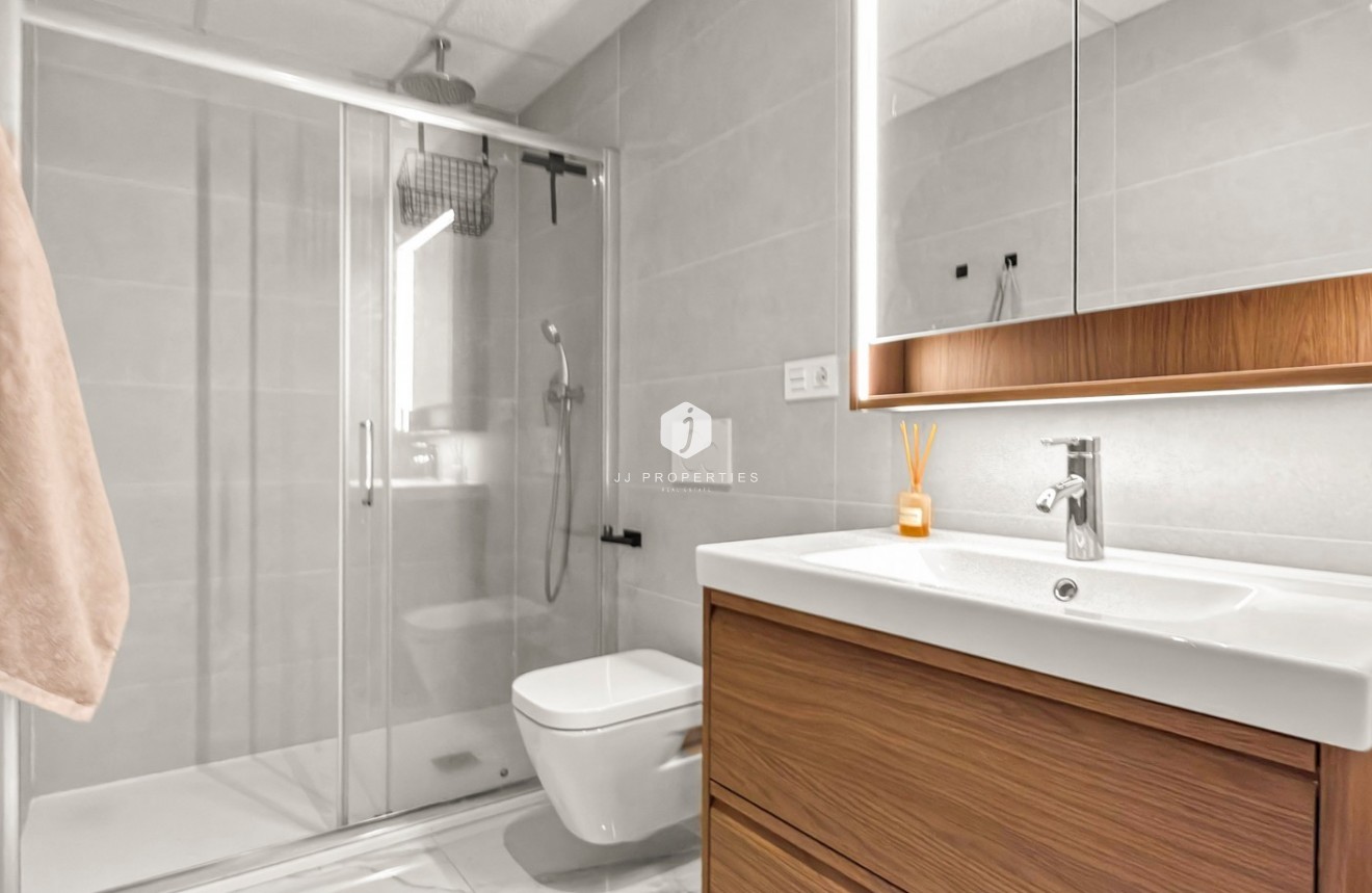 Resale - Apartment / flat -
Orihuela Costa - Costa Blanca