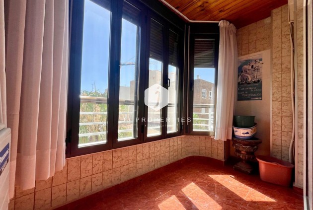 Z drugiej ręki - Mieszkanie w bloku -
Torrevieja - Centro