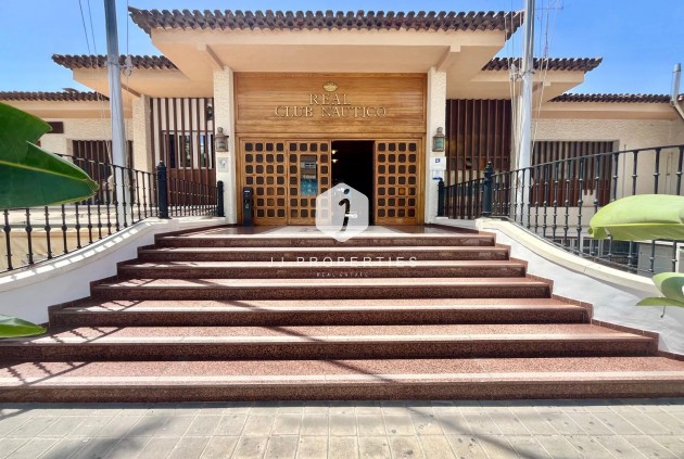 Z drugiej ręki - Mieszkanie w bloku -
Torrevieja - Centro