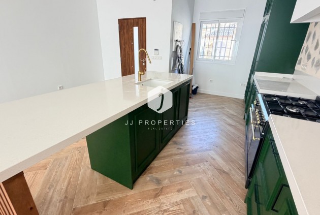 Resale - Chalet -
Catral - Costa Blanca