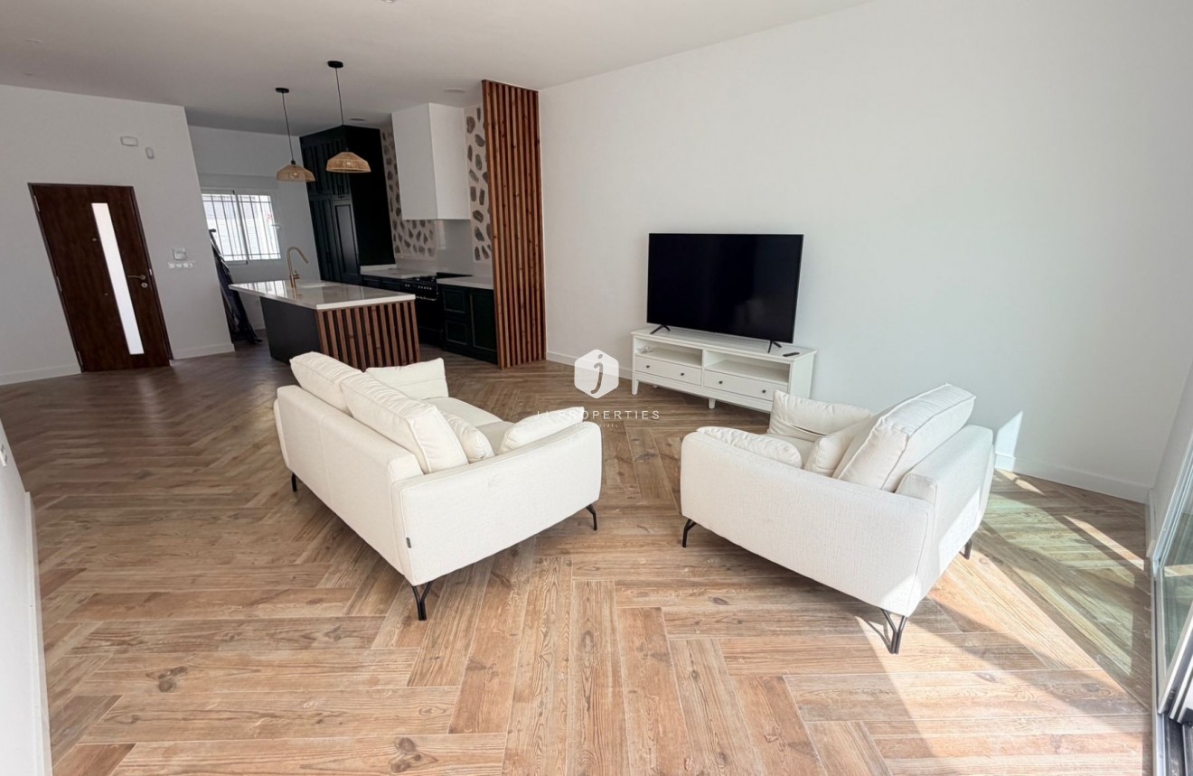 Resale - Chalet -
Catral - Costa Blanca