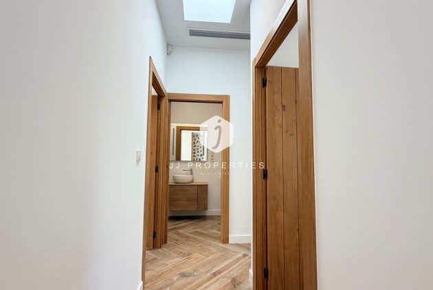 Resale - Chalet -
Catral - Costa Blanca