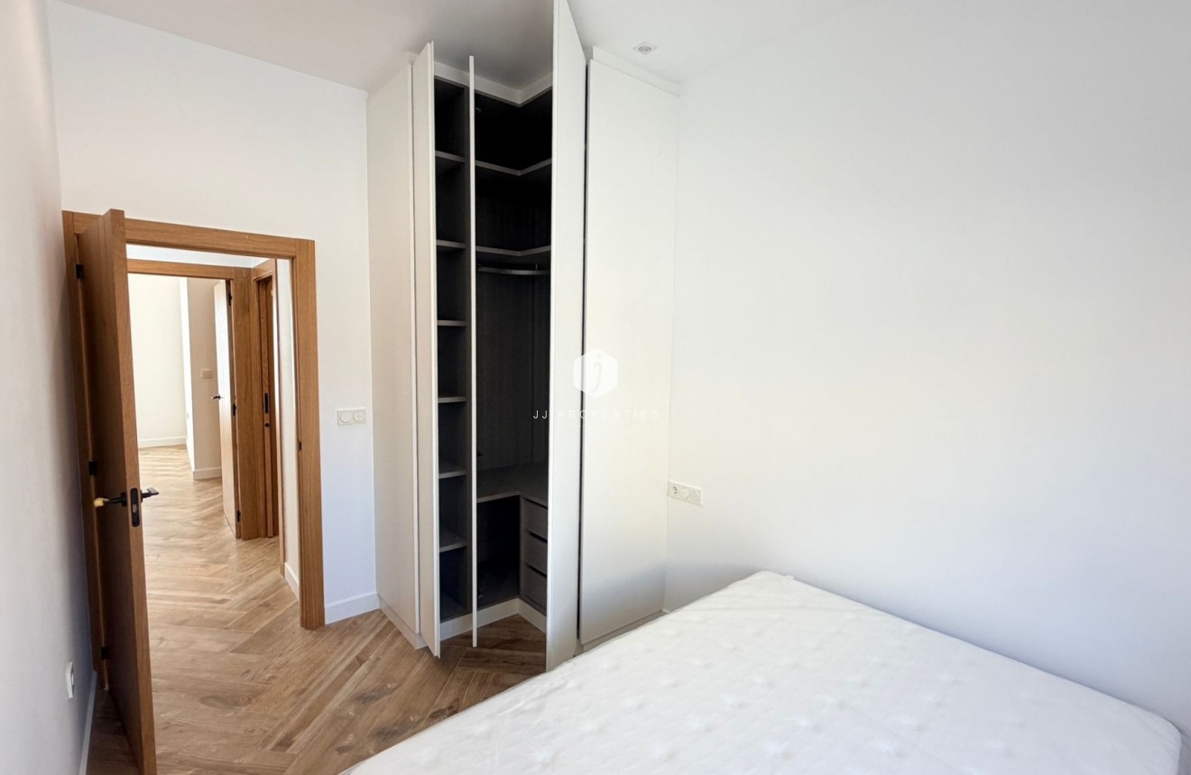 Resale - Chalet -
Catral - Costa Blanca