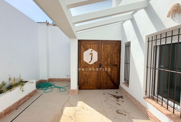Resale - Chalet -
Catral - Costa Blanca