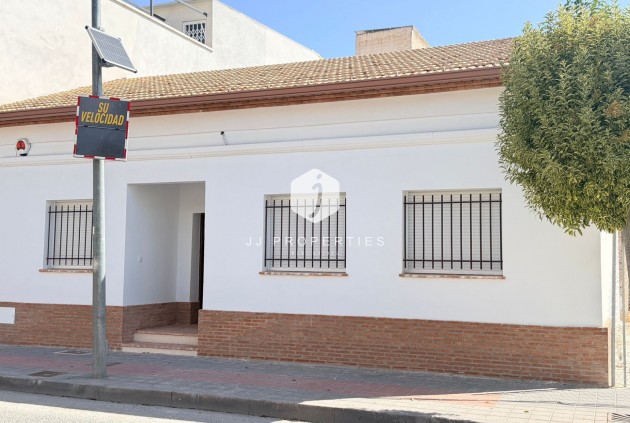 Resale - Chalet -
Catral - Costa Blanca