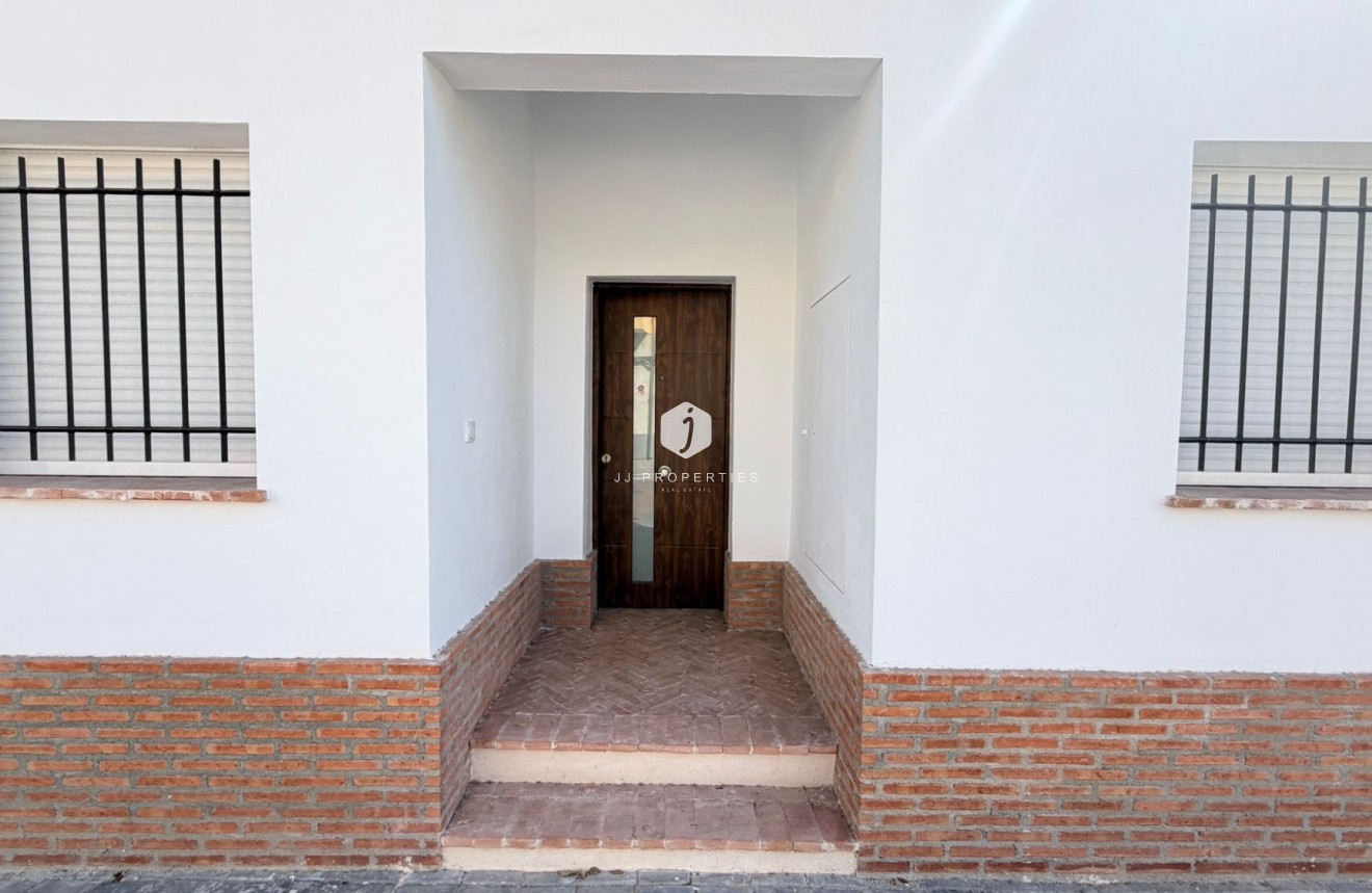 Resale - Chalet -
Catral - Costa Blanca