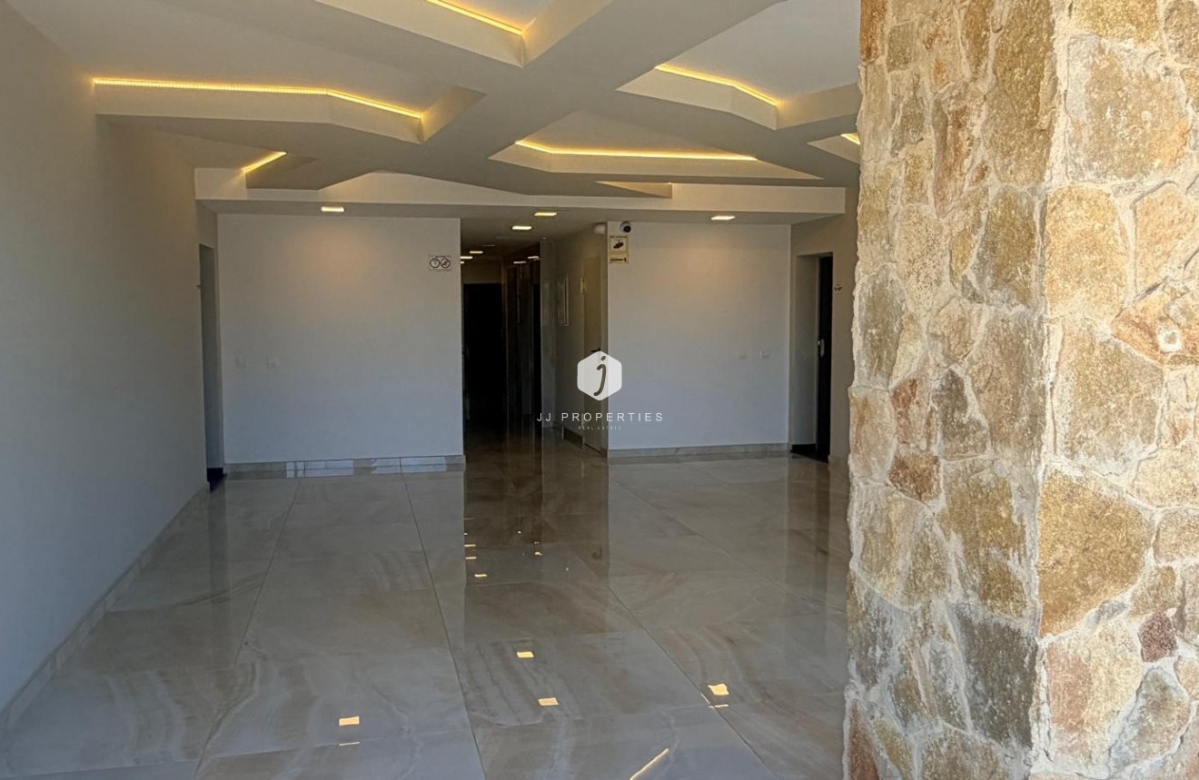 Segunda mano - Apartamento / piso -
Los Altos - Costa Blanca