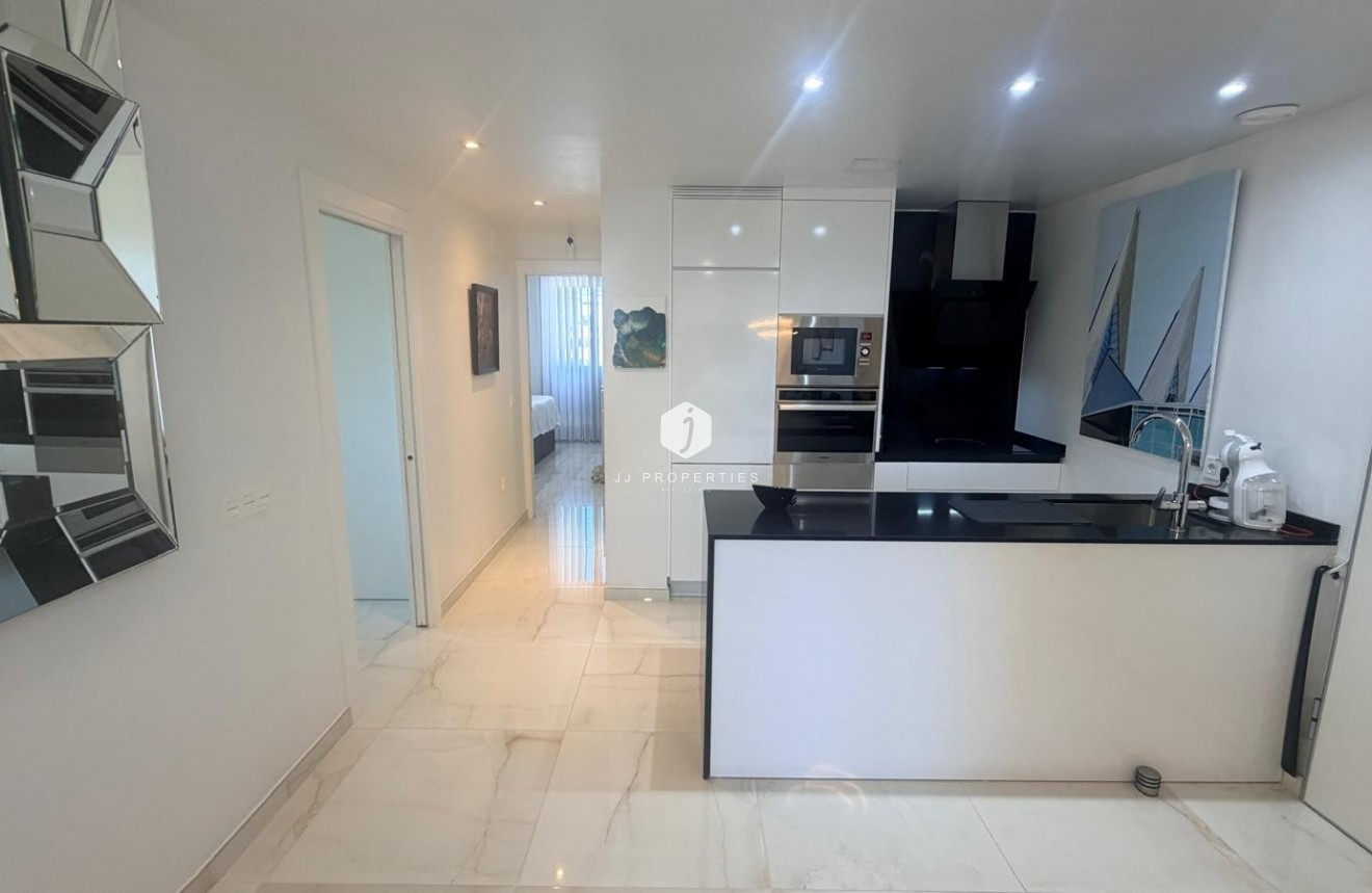 Segunda mano - Apartamento / piso -
Los Altos - Costa Blanca
