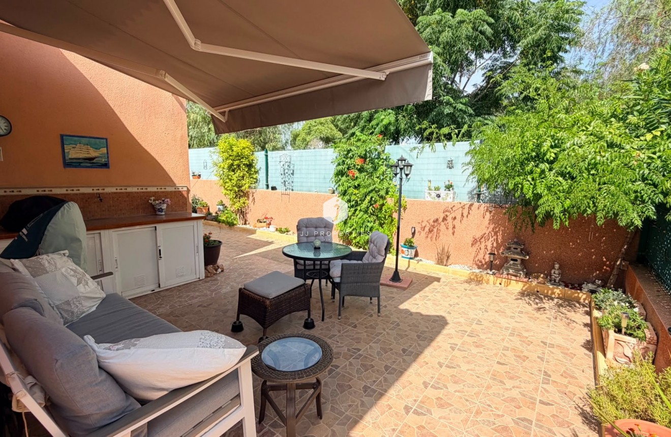 Tweedehands - Villa -
Los Montesinos - Costa Blanca
