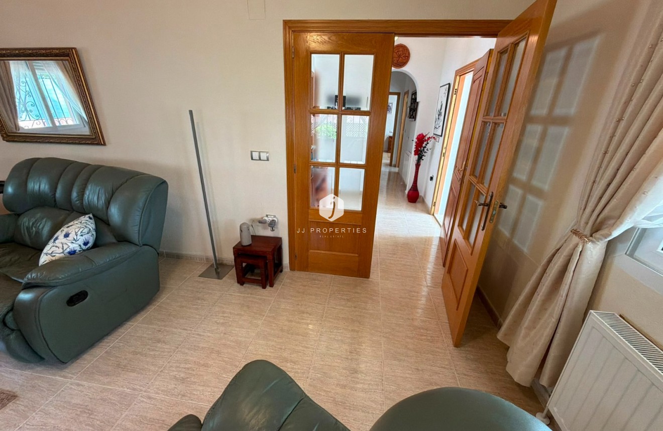 Tweedehands - Villa -
Los Montesinos - Costa Blanca