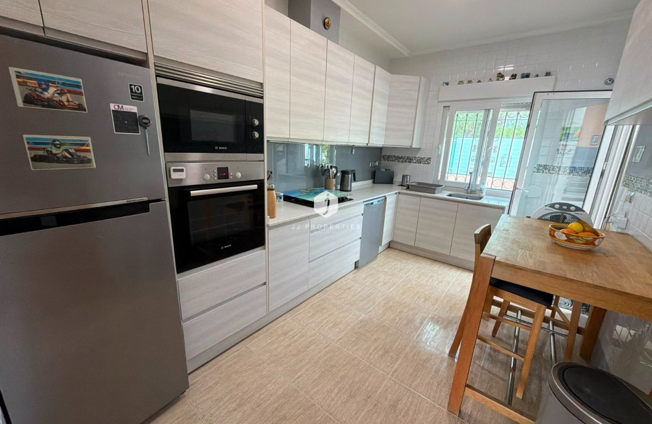 Tweedehands - Villa -
Los Montesinos - Costa Blanca
