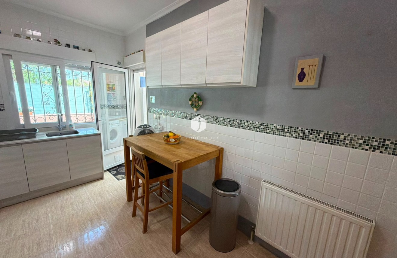 Tweedehands - Villa -
Los Montesinos - Costa Blanca
