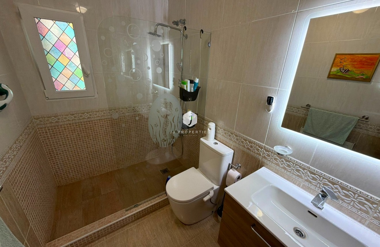 Tweedehands - Villa -
Los Montesinos - Costa Blanca