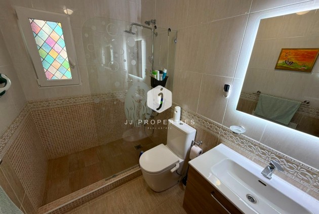 Tweedehands - Villa -
Los Montesinos - Costa Blanca