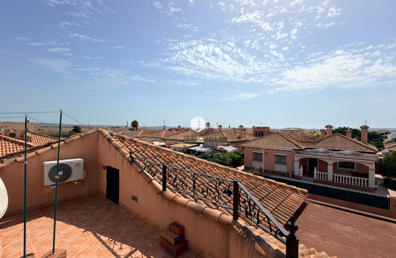 Tweedehands - Villa -
Los Montesinos - Costa Blanca