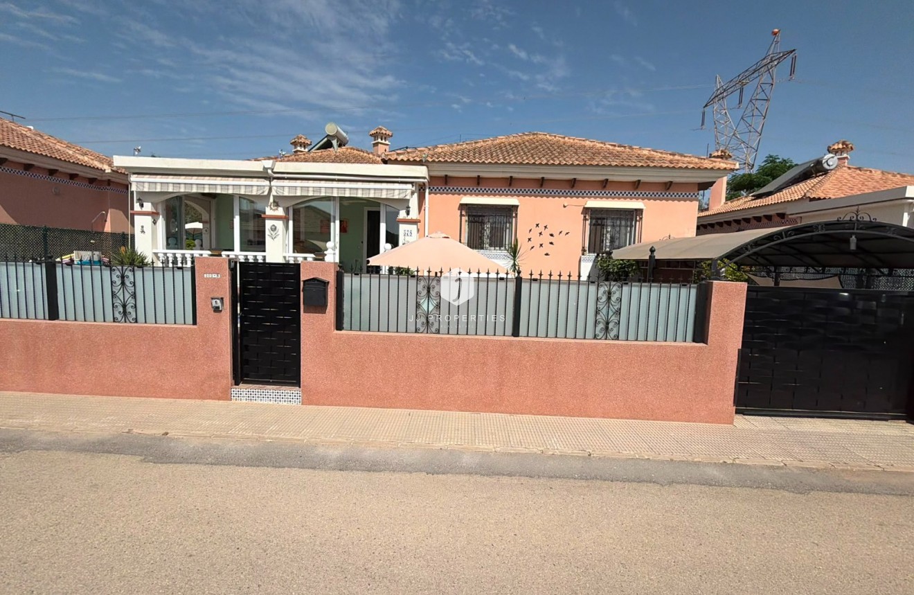 Tweedehands - Villa -
Los Montesinos - Costa Blanca