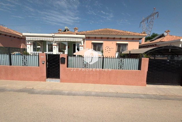 Tweedehands - Villa -
Los Montesinos - Costa Blanca