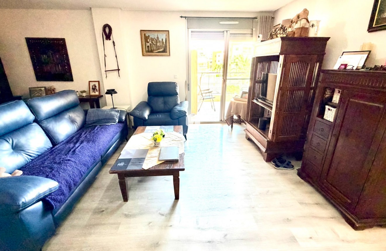 Resale - Apartment / flat -
Orihuela Costa - Costa Blanca