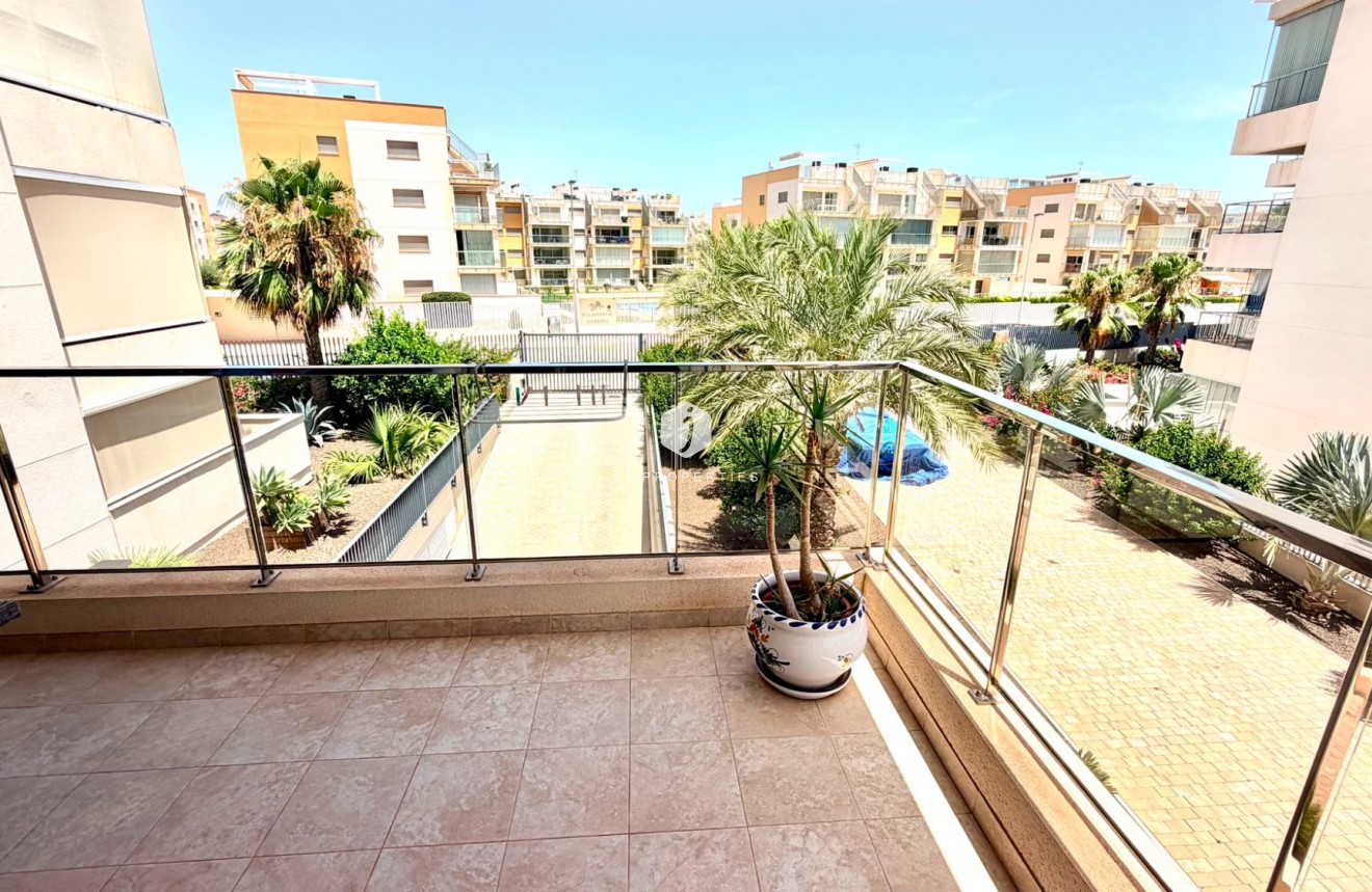 Resale - Apartment / flat -
Orihuela Costa - Costa Blanca