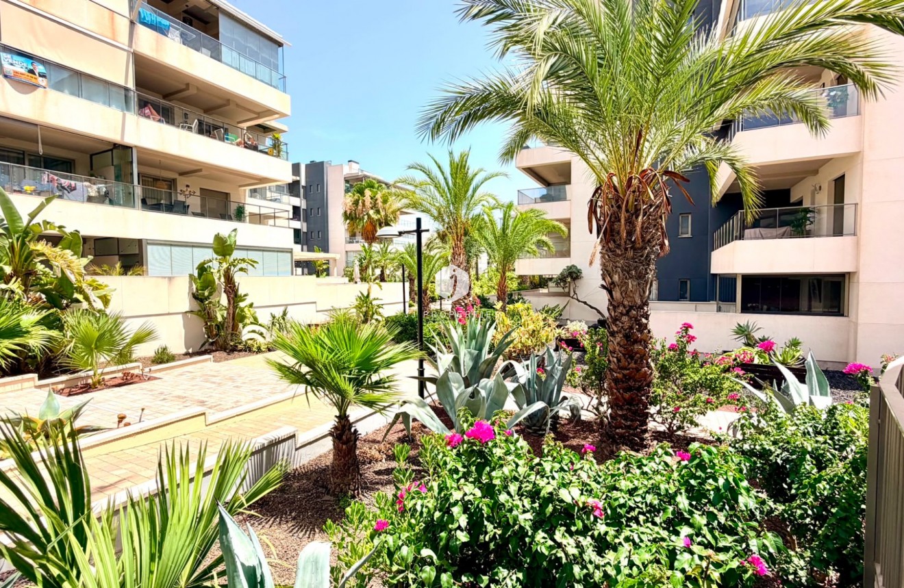Resale - Apartment / flat -
Orihuela Costa - Costa Blanca