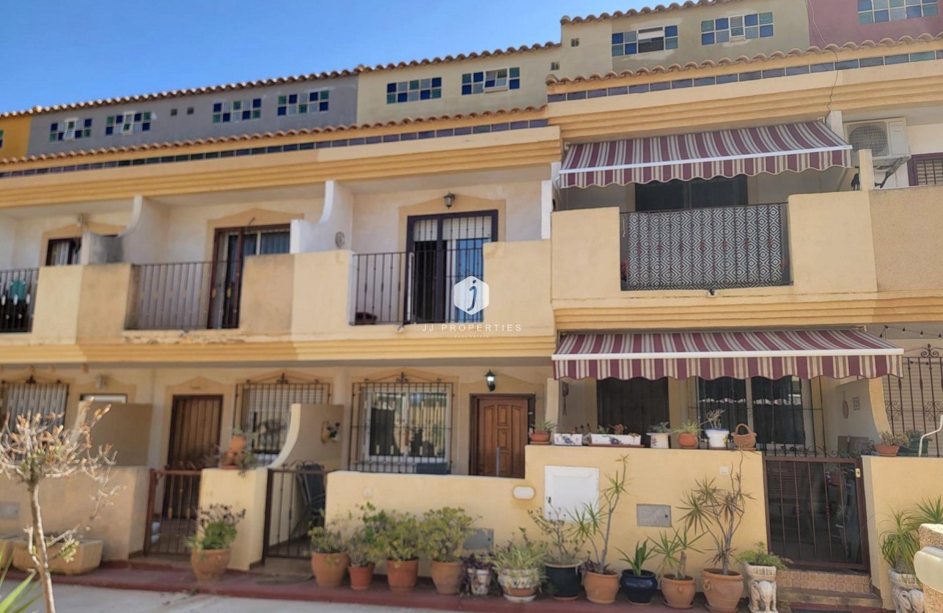 Aus zweiter Hand - Chalet -
Orihuela Costa - Playa Flamenca